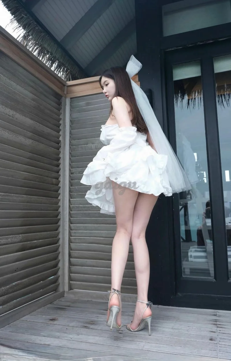 HÀNG NGON HÀNG NGON Dáng nhỏ xinh