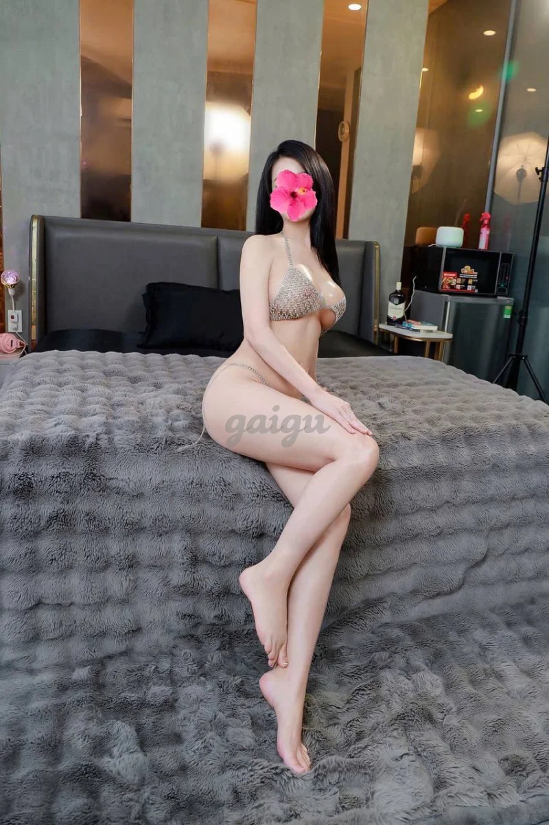 HOTGIRL BÉ DÂU BODY QUYẾN RŨ GƯƠNG MẶT TƯƠI SÁNG LÀM TÌNH ĐỈNH