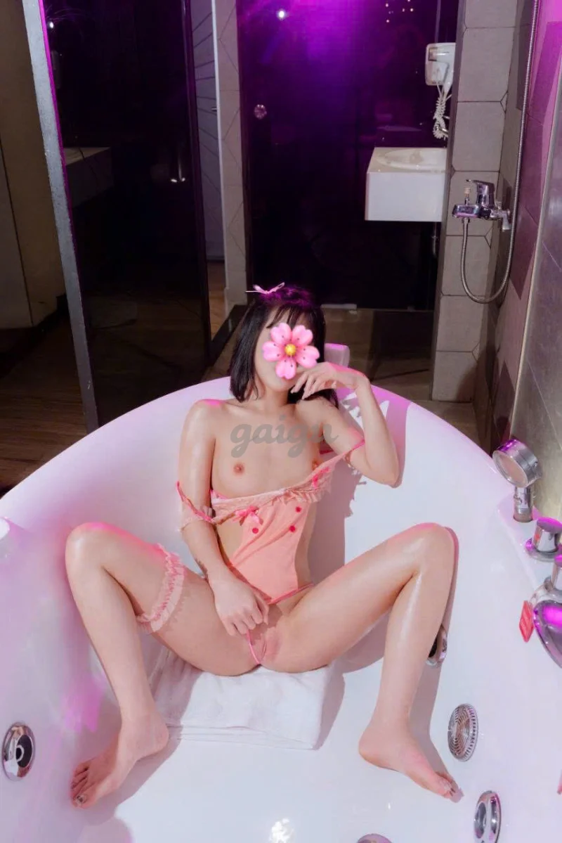 New Hót Teen 2k8 Bé Diệu Diệu ❤️ Non Tơ Sexy Đáng Yêu Quyến Rũ