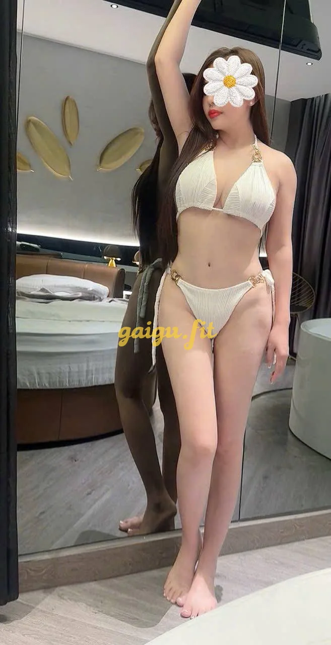 ❤️ Ngọc Tuyền ❤️ Body Chuẩn Đẹp, Mình Dây Eo Thon, Ngôi Sao Làng Giải Trí Nhẹ Nhàn Tình Cảm