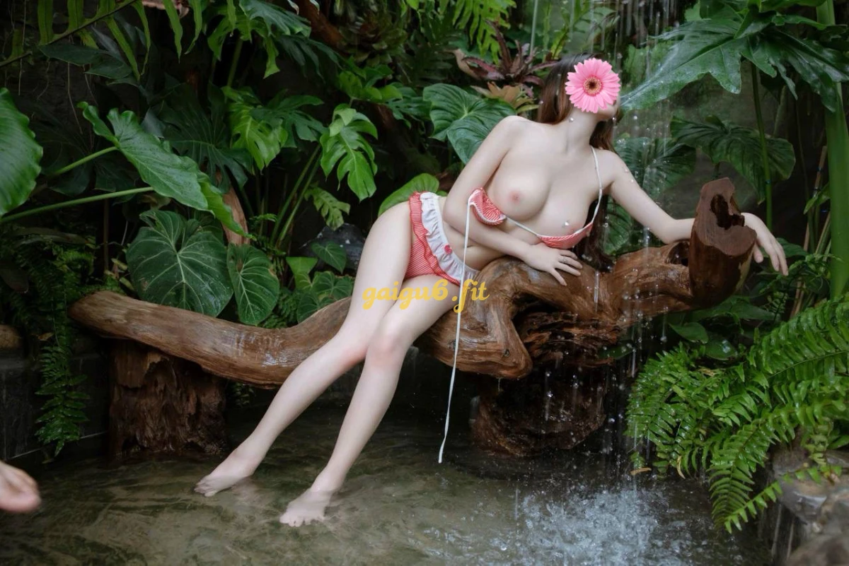 HOT THẢO VI 2K4 NON TƠ, DA TRẮNG,BODY NUỘT, VÚ BÍM ĐẸP NGUYÊN BẢN