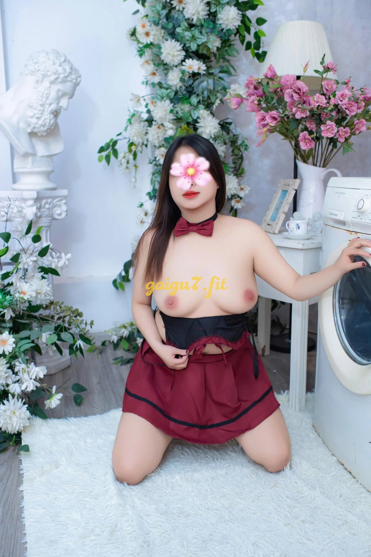 EM MY DA TRẮNG - MẶT XINH - HÀNH TÌNH CẢM CỰC CHIỀU KHÁCH GỬI ĐẾN AE