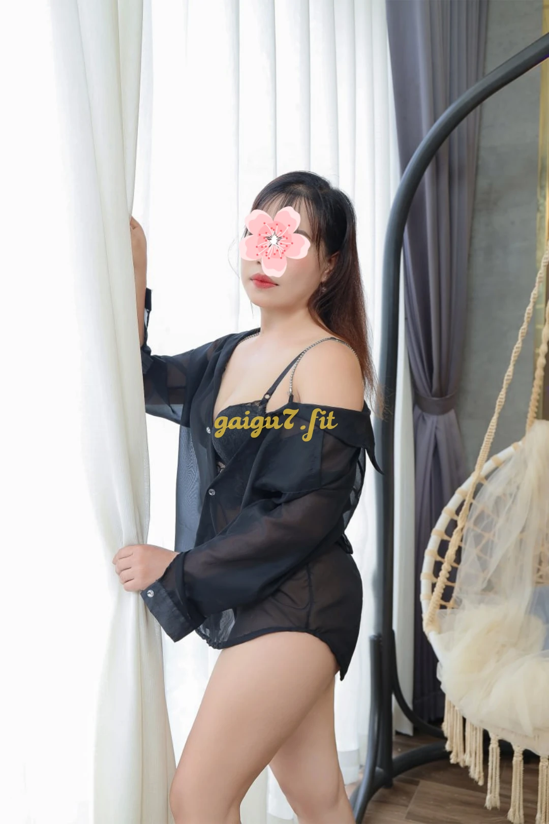 Gái dâm Thủy Tiên bj sướng phục vụ nhiệt tình