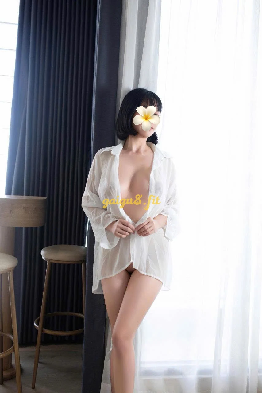 Bé Hồng