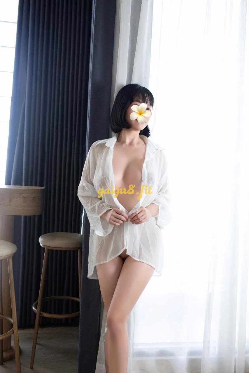 Bé Hồng