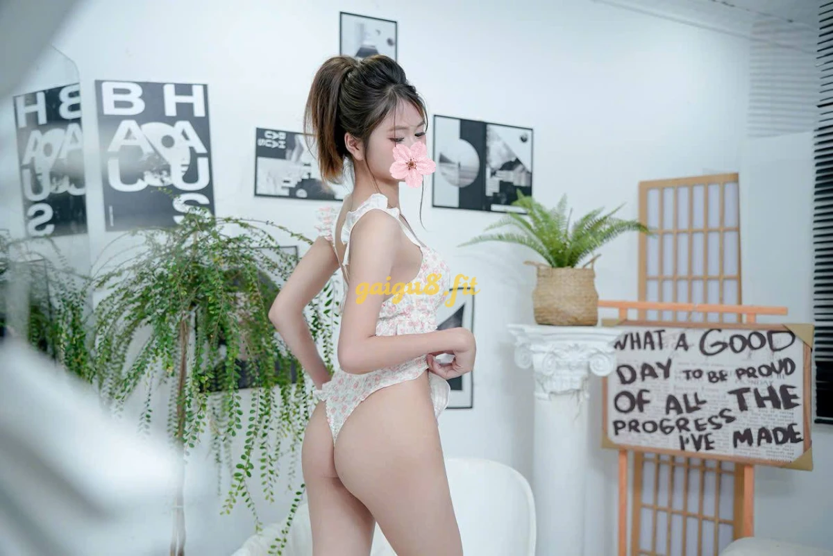 New Hot Teen 2K8 Bé Trang Linh Baby 🌸 Non Tơ Sexy Đáng Yêu Quyến Rũ