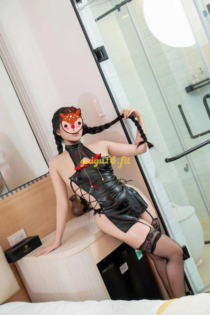 BÉ MÂY NÉT DÂM HIỆN LÊN GƯƠNG MẶT BODY CHUẨN LÀM TÌNH GIỎI CHIỀU KHÁCH TỚI BẾN