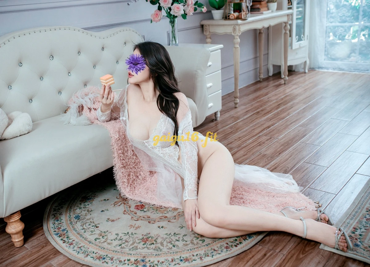 Siêu Mẫu VANI - Cơ Thể Đẹp Tựa Thần Vệ Nữ