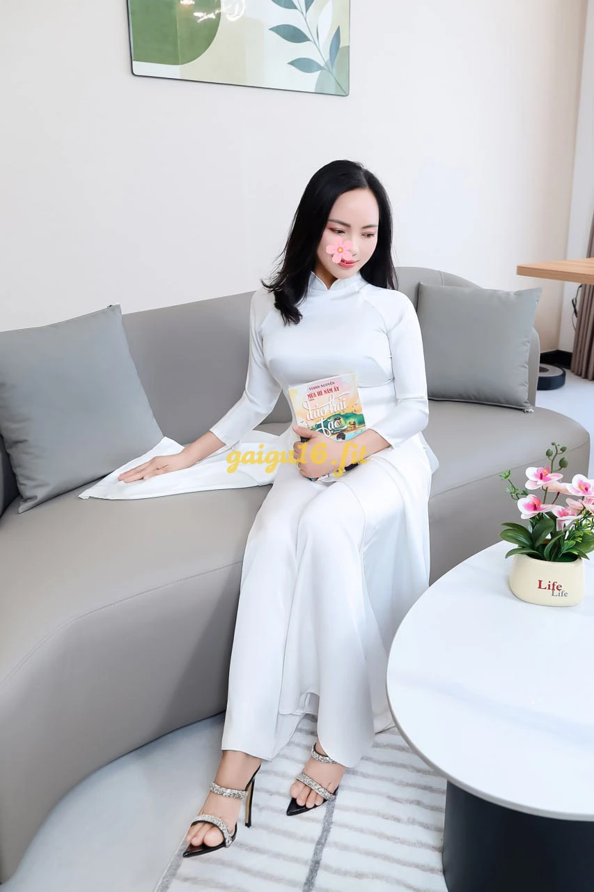 ❤️CÔ GIÁO HƯƠNG GIANG❤️ GÁI DÂM CHIỀU CHUỘNG NHƯ NGƯỜI TÌNH