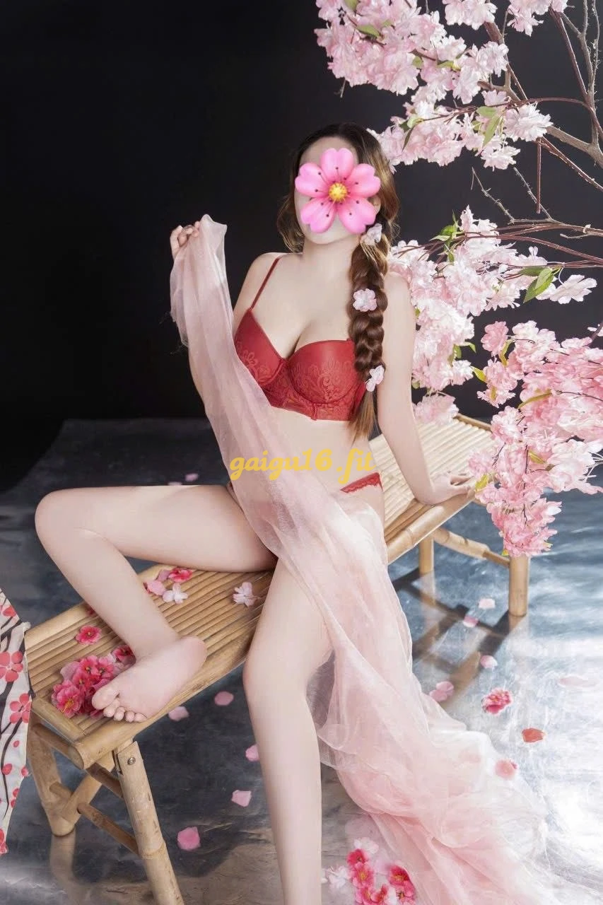 Yến Vy - Em Gái Siêu Dâm, BJ Đỉnh Cao, Phê Tới Nóc