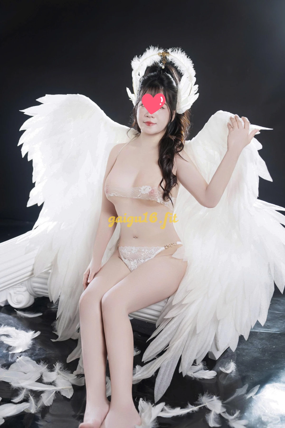 Tường Vy- em hàng nhẹ nhàng , tươi xanh !!!!