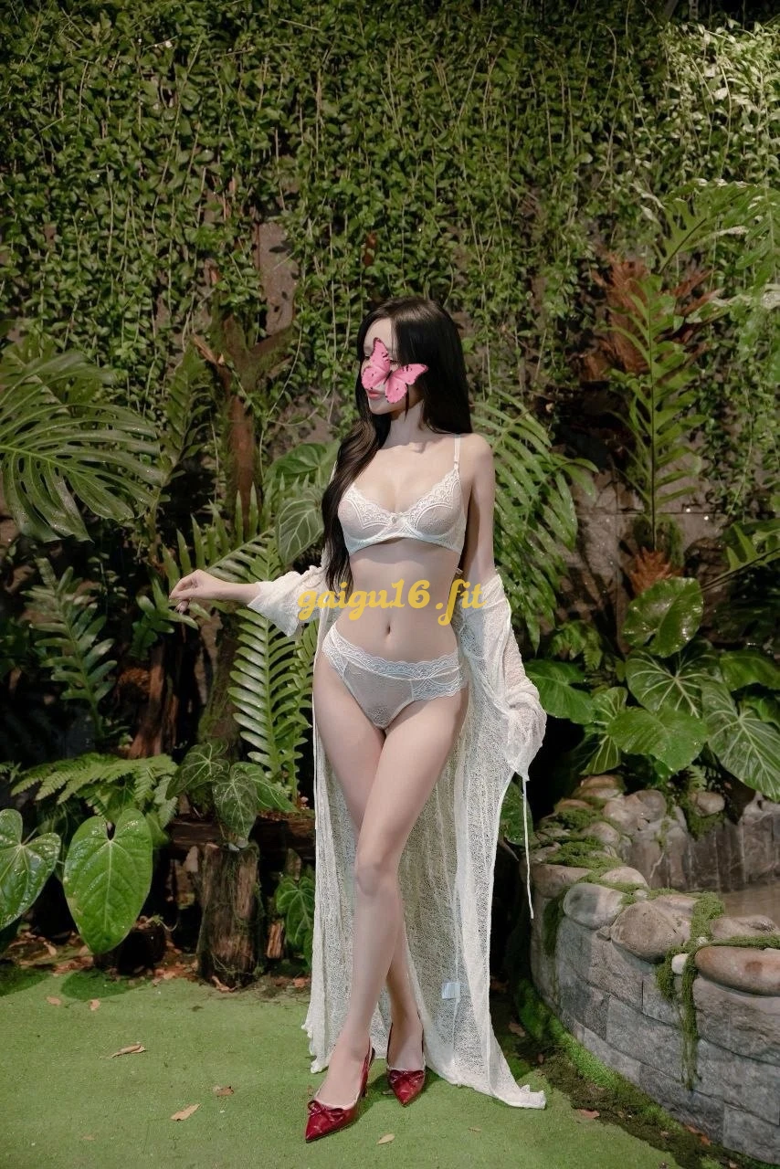 HOT GIRL❤️KIM LYNH❤️HÀNG NGON-BODY HẤP DẪN,CHẤT LƯỢNG CAO