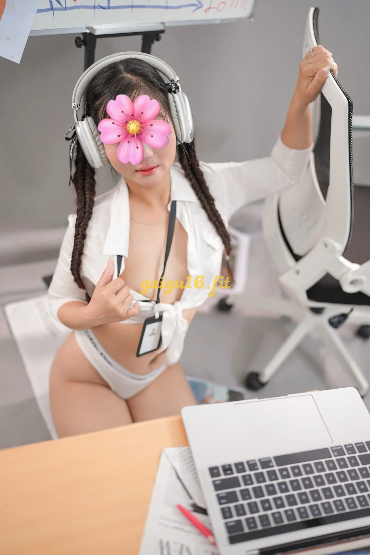 NƠI TÌNH CẢM THĂNG HOA