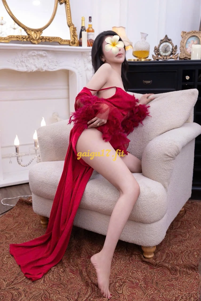 Trà My : HÀNG SIÊU NGON, DA TRẮNG , DÁNG XINH BÚ LIẾM CỰC PHÊ