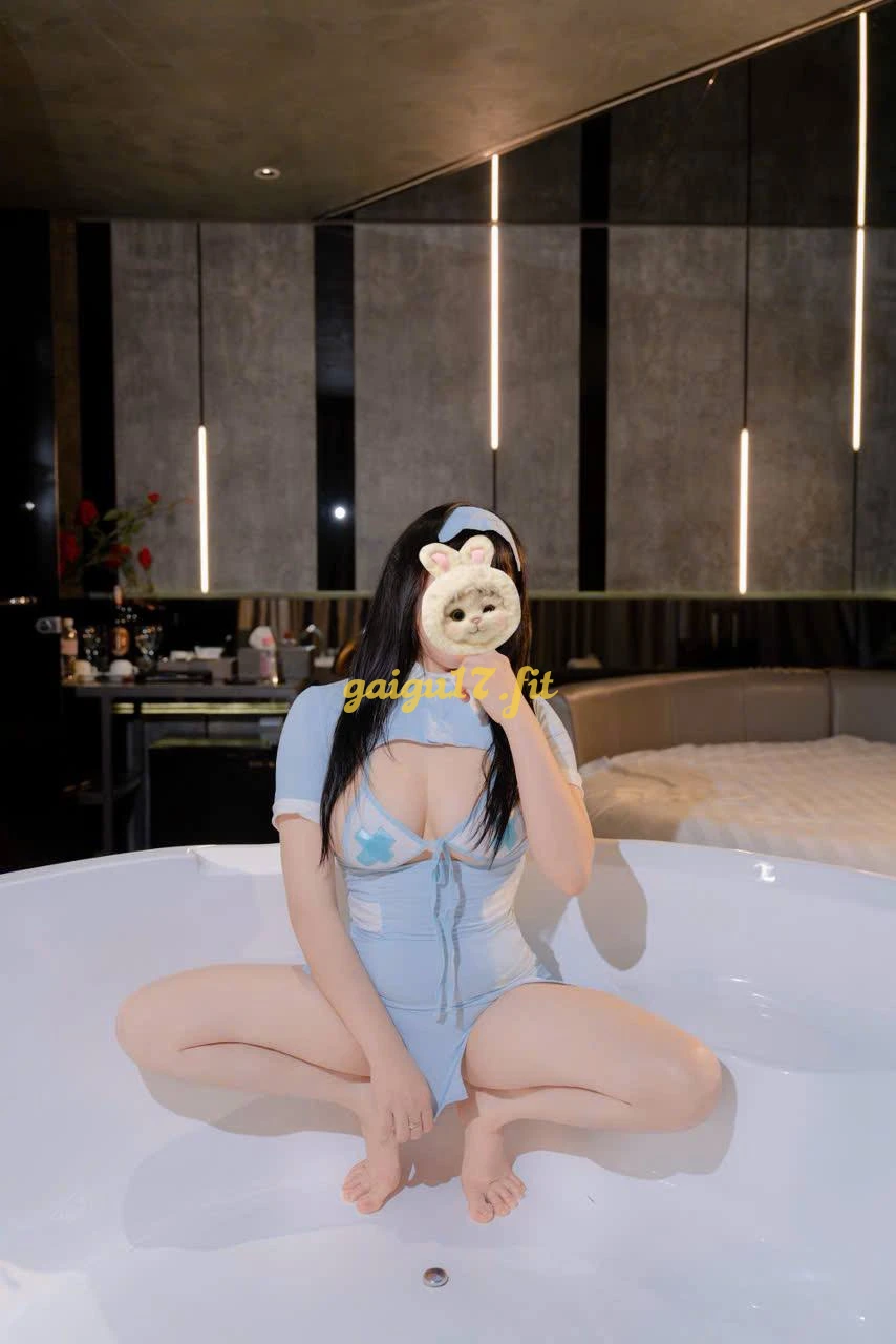 RUBY 🔥MẶT XINH DA TRẮNG VÚ TO LÀM TÌNH ĐẮM SAY