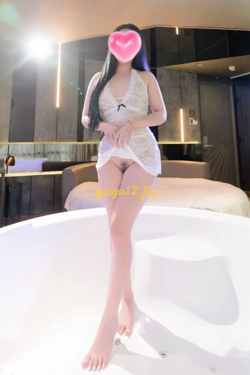 Hot!! 🔥 Thanh Nhi 🔥 Siêu Mẫu Có 1 Không 2 🔥 Đỉnh Chóp