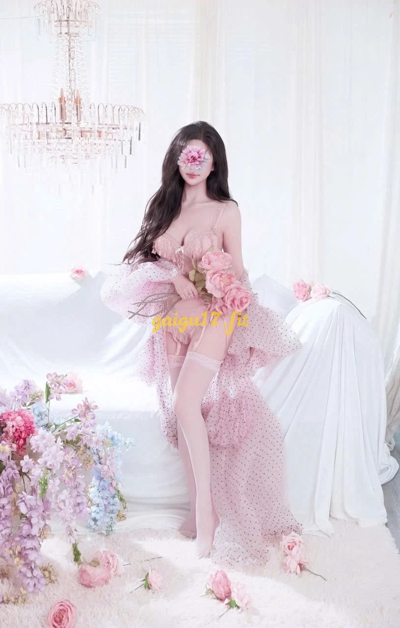 [MẪU ẢNH] MIU MIU - NÉT ĐẸP KHUÔN MẪU AI CŨNG PHẢI NGOÁI NHÌN