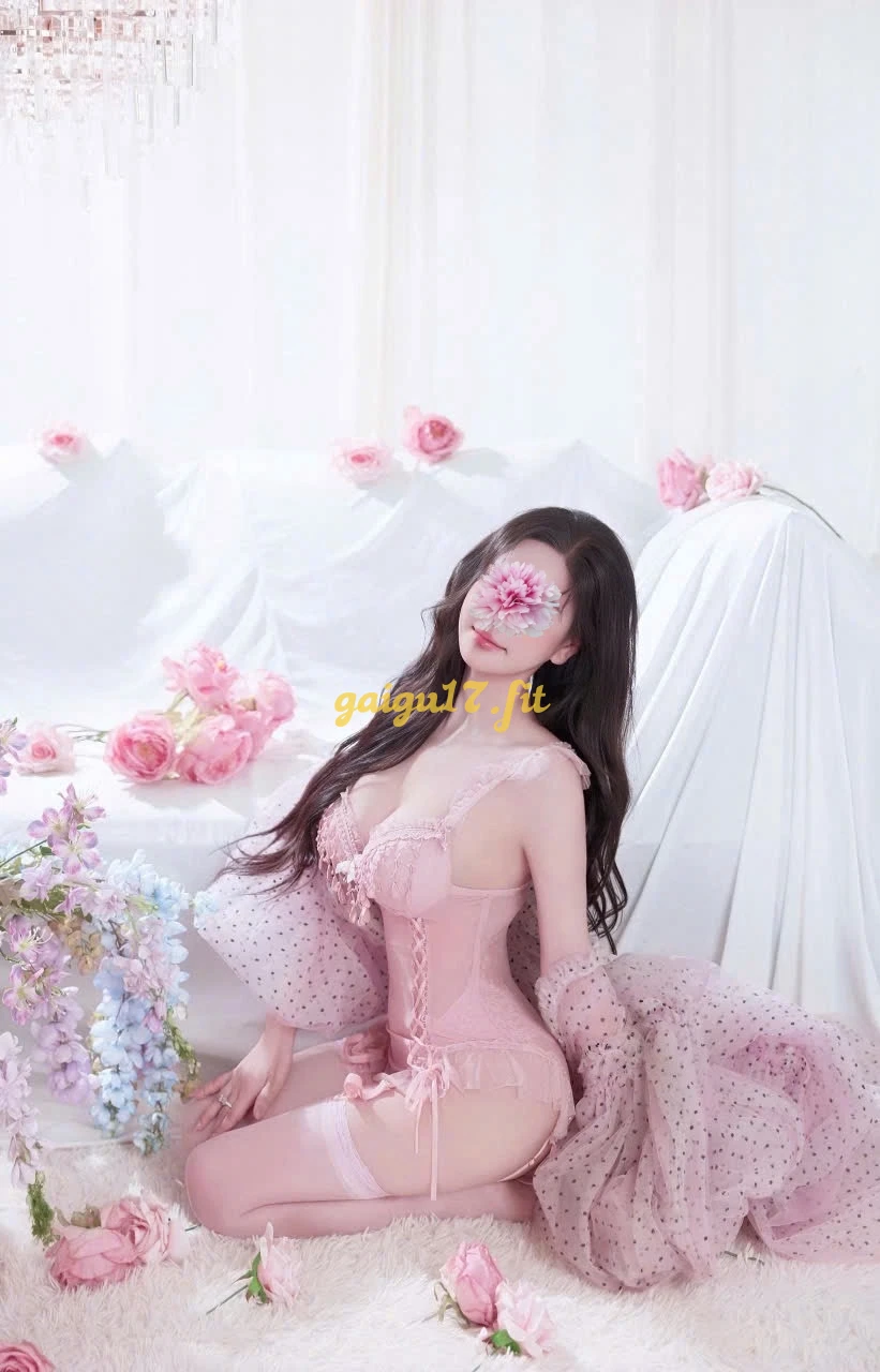 [MẪU ẢNH] MIU MIU - NÉT ĐẸP KHUÔN MẪU AI CŨNG PHẢI NGOÁI NHÌN