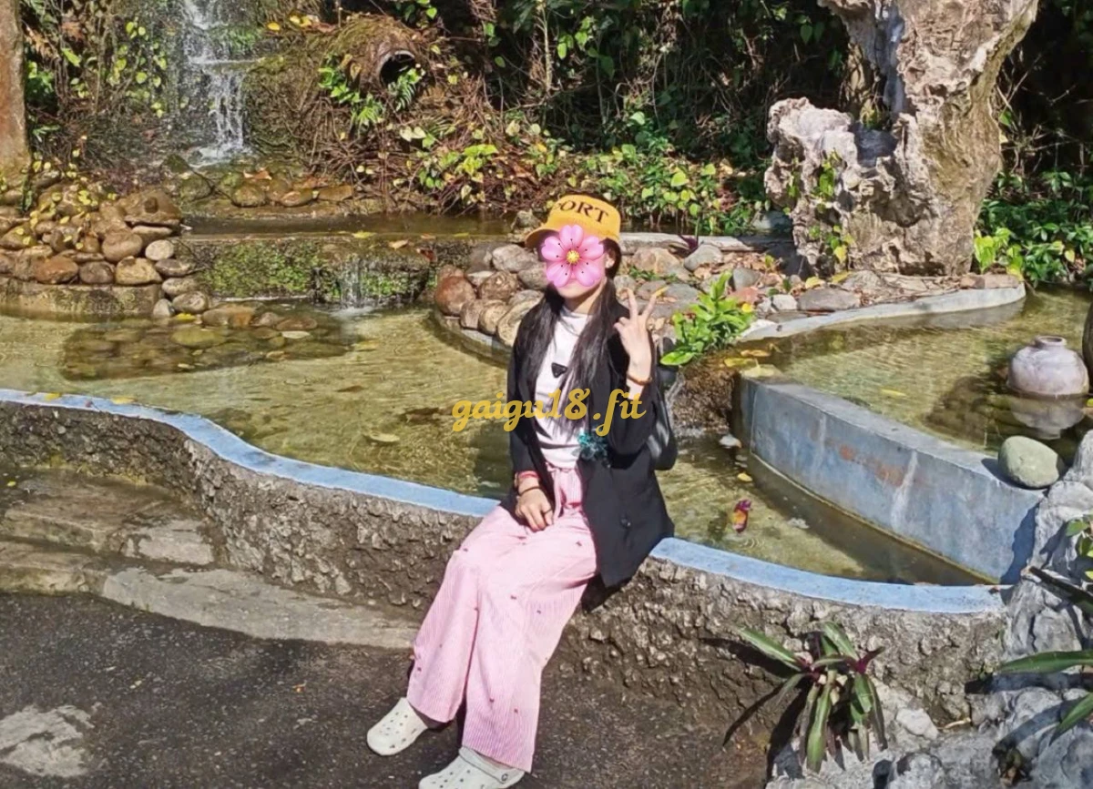 ÁI PHƯƠNG BÍM KHÍT - LÀM TÌNH CHUYÊN NGHIỆP - CHIỀU kHÁCH