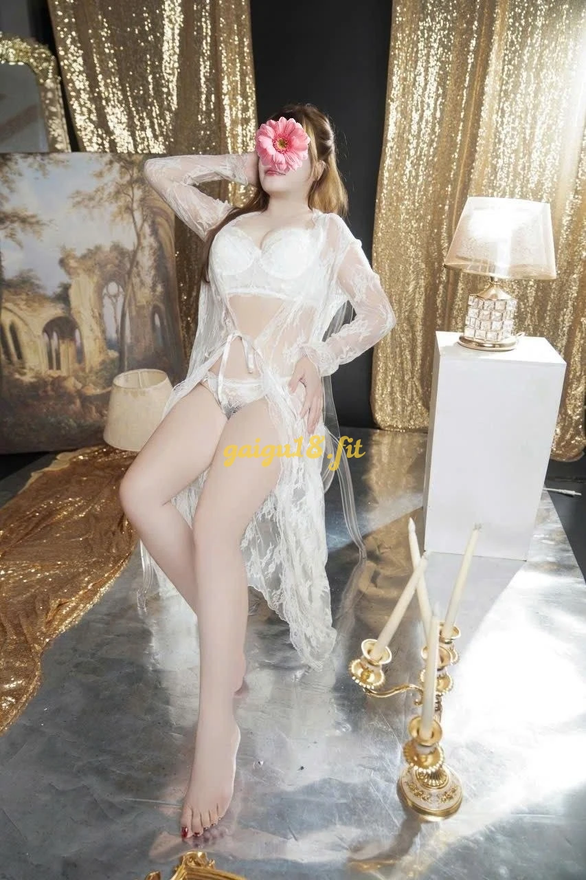 Thúy Hạnh - Vú Bự Mông To Mọng Nước Phục Vụ Như Nhân Tình