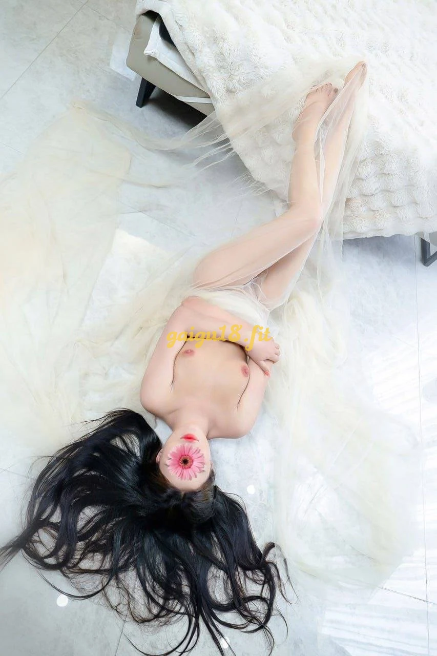 BÉ BÔNG - Xinh xắn đáng yêu - Chiều khâch tê tái
