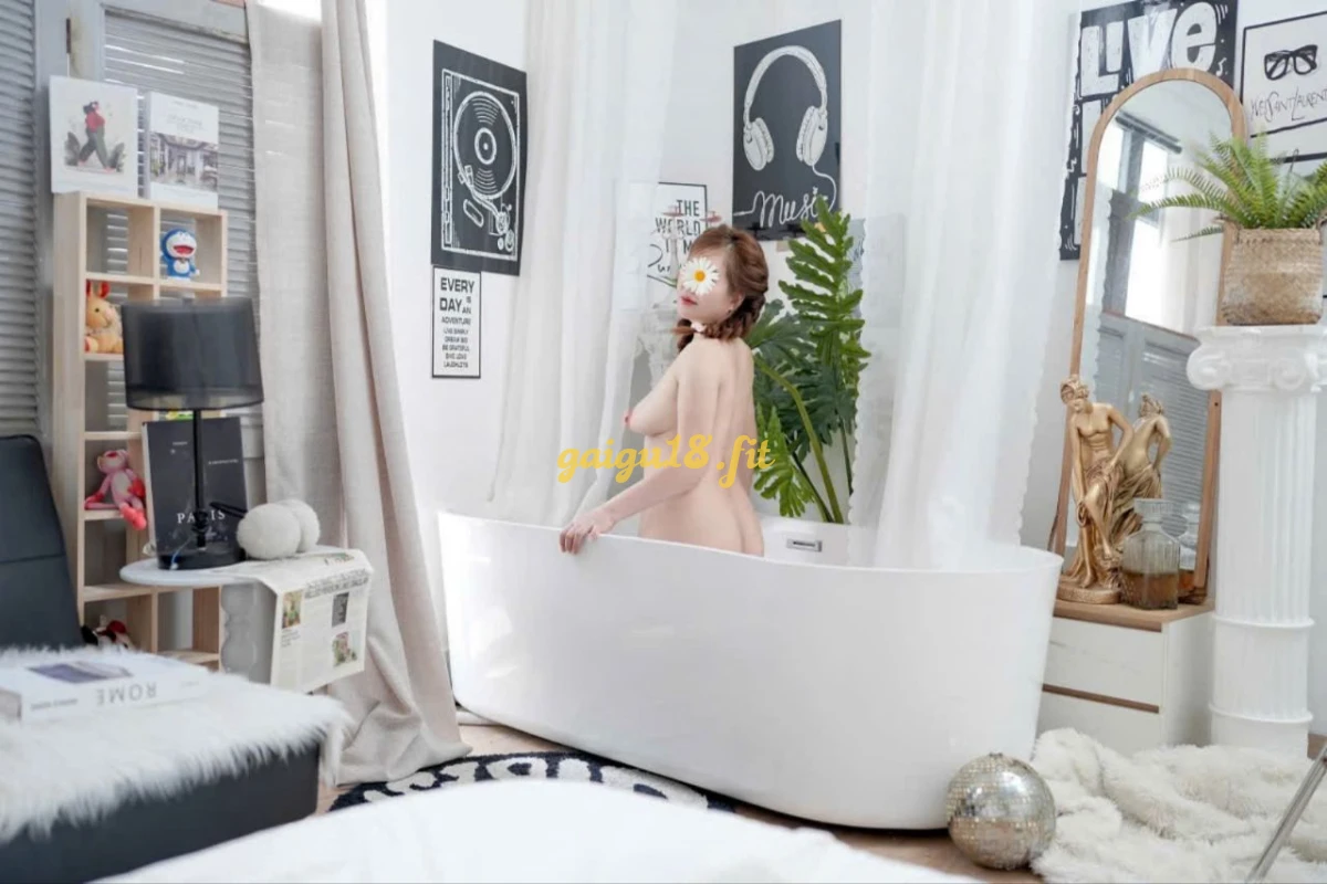 Hoài Thương_ Gái dâm chiều khách, làm tình cực đỉnh