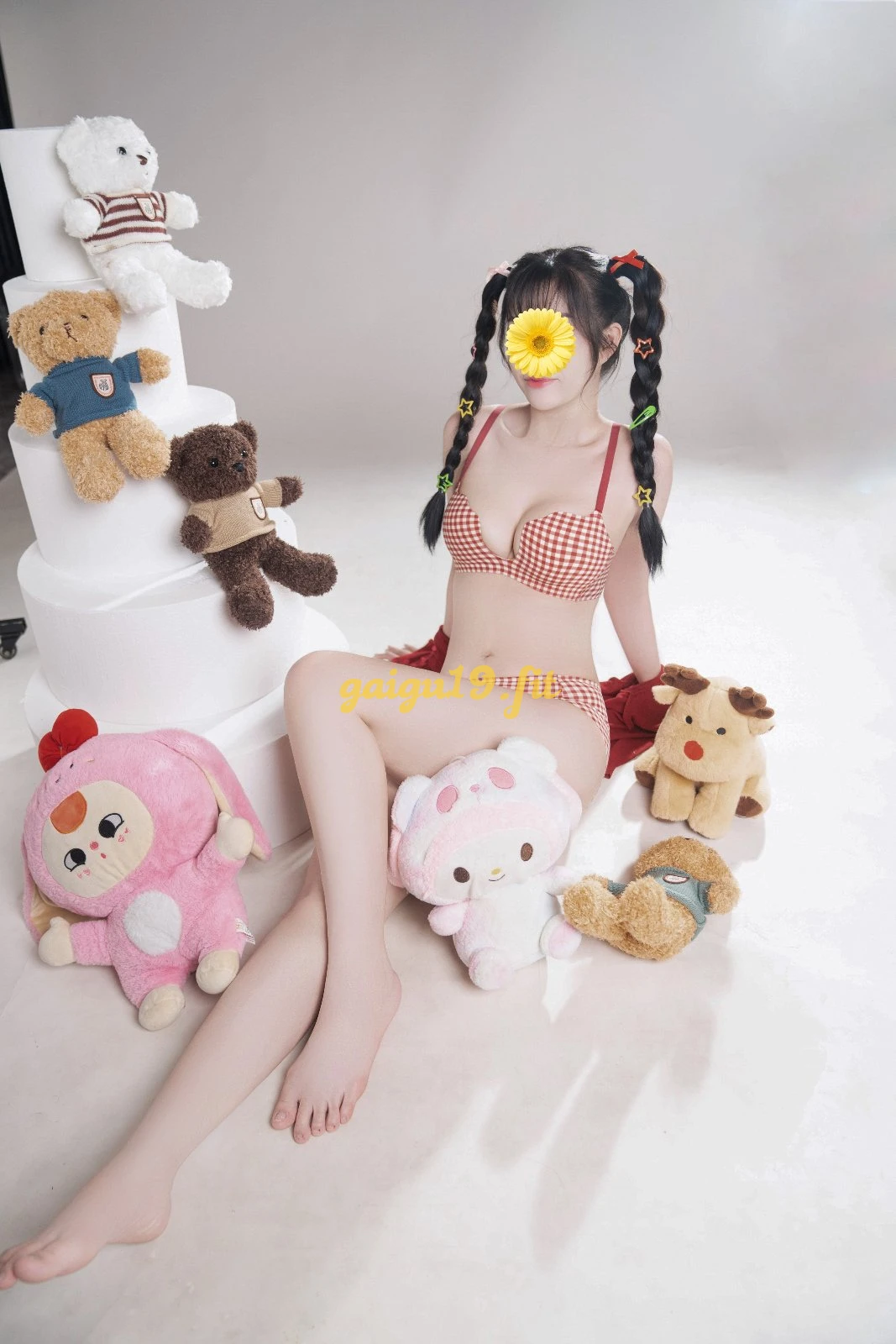 BÉ PEO XINH XẮN DÁNG MÌNH DÂY MỚI ĐI LÀM LẦN ĐẦU