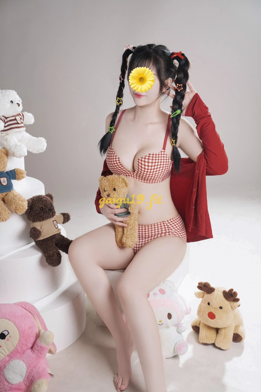 BÉ PEO XINH XẮN DÁNG MÌNH DÂY MỚI ĐI LÀM LẦN ĐẦU