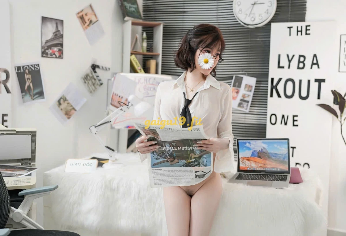 Bé Hương_ Em gái văn phòng xinh đẹp, gợi tình