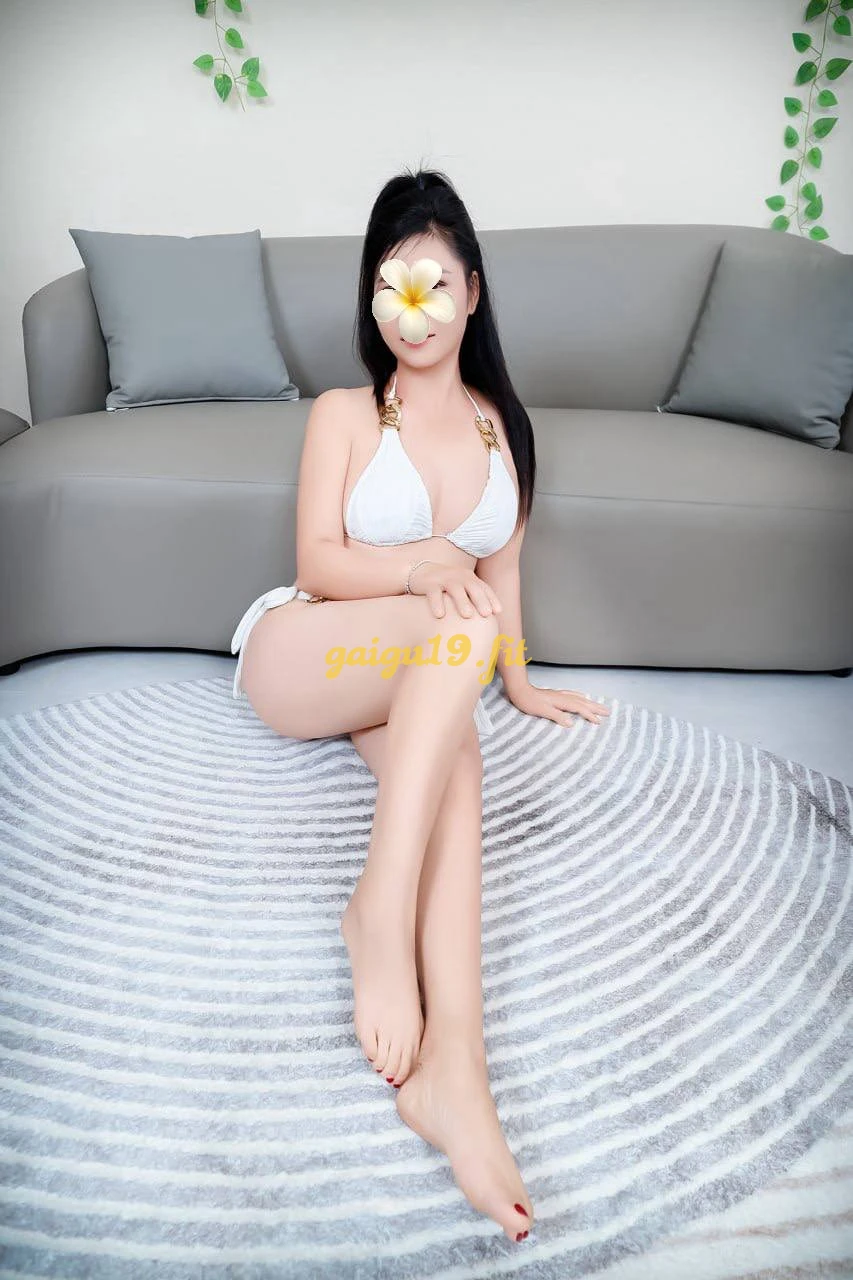 KIM NGÂN - TUYỆT PHẨM GÁI XINH BODY MƯỢT MÀ - LÀM TÌNH NHƯ NGƯỜI YÊU