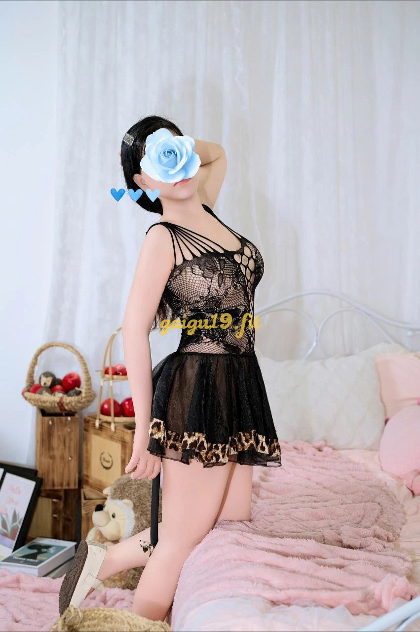 Dung Dung_ Gái dâm chiều khách, làm tình cực đỉnh