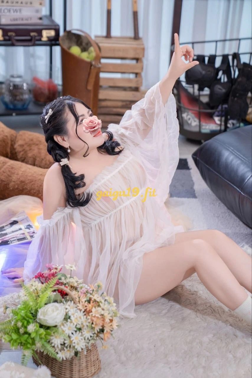 Nhã Phương💔 Em gái mũm mỉm cực kì dâm, nhiệt tình chiều khách hết mình