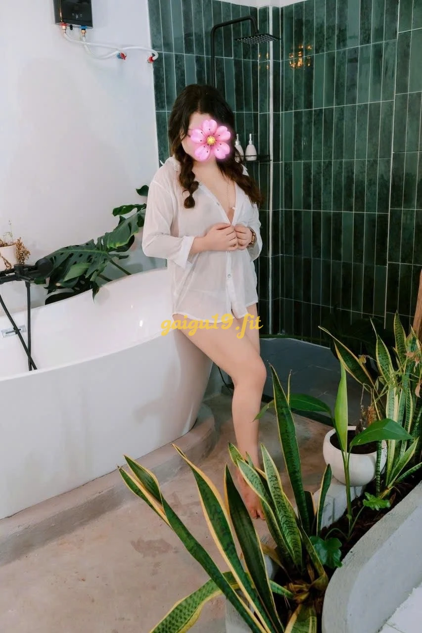 Thanh Hà Mũm Mĩm- em gái dể thương,lần đầu lên sóng, dâm ngon ngoan!!!